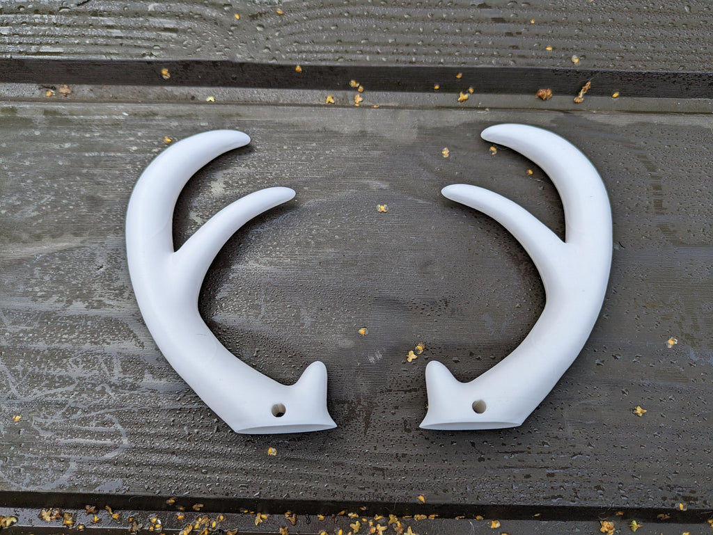 Simple Smooth Pair of Horns or Antlers - 4inch